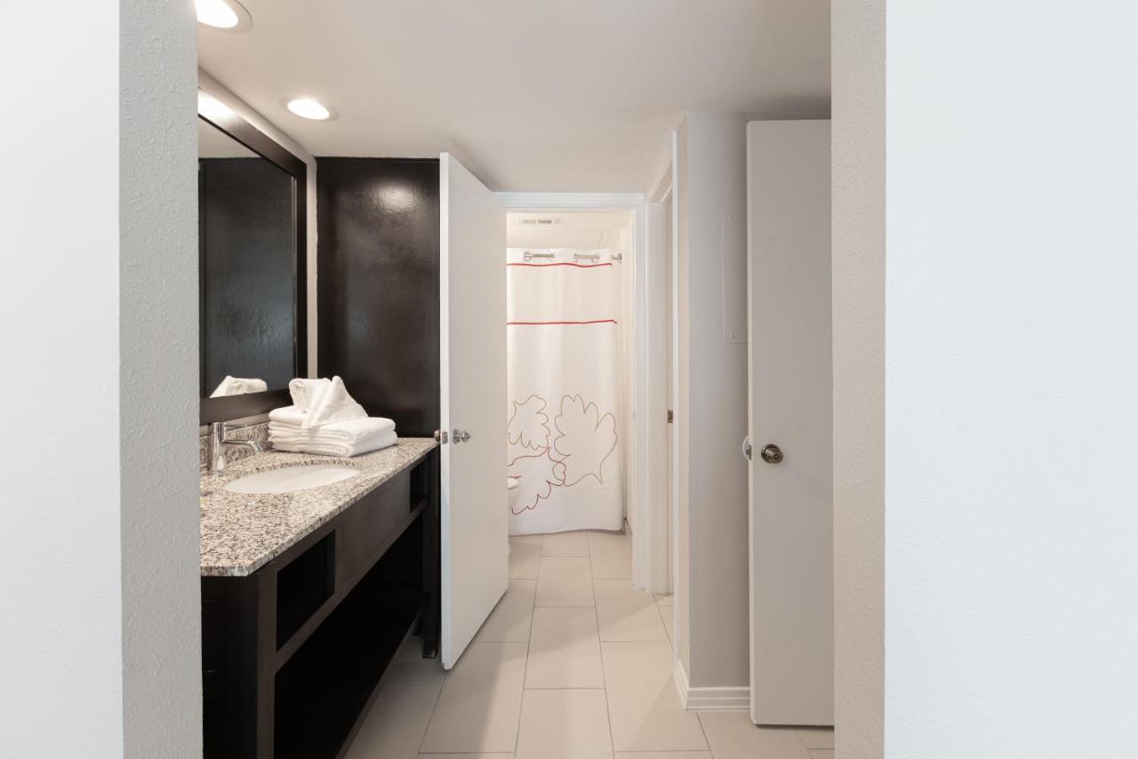 Value Suites Extended Stay - Арлингтън Екстериор снимка