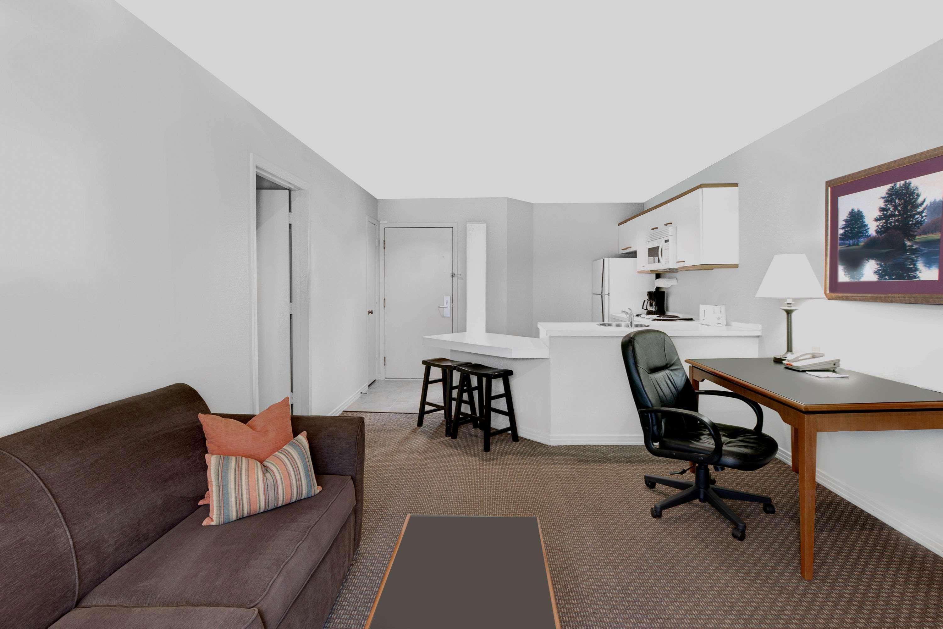 Value Suites Extended Stay - Арлингтън Екстериор снимка